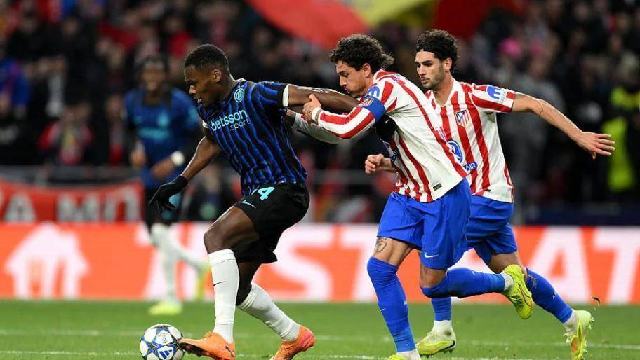 7分钟戴帽+绝杀+溃败！欧冠这一夜，豪门全乱套了